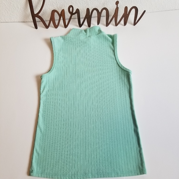 🌟🌟🌟3 for $25 Endless Fame Sleeveles Blou - Picture 3 of 3